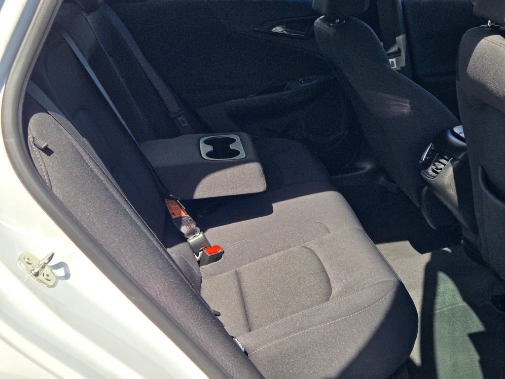 2024 Chevrolet Malibu 1LT - Photo 11