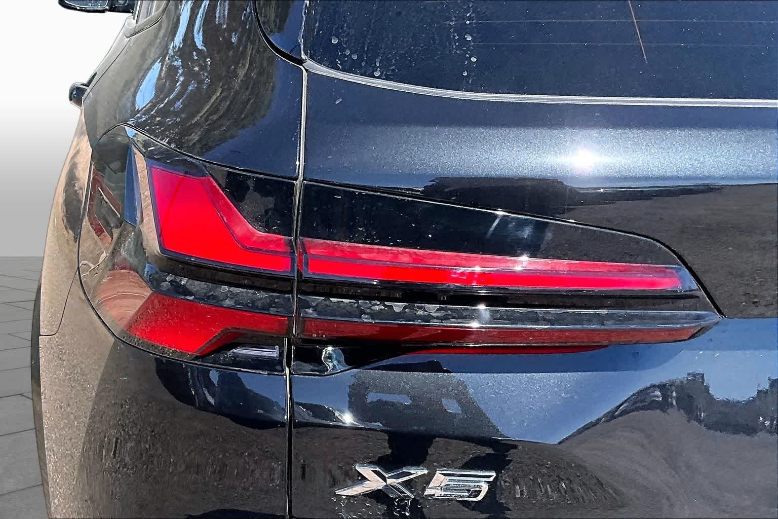 New 2026 Black Sapphire Metallic BMW xDrive40i image 14