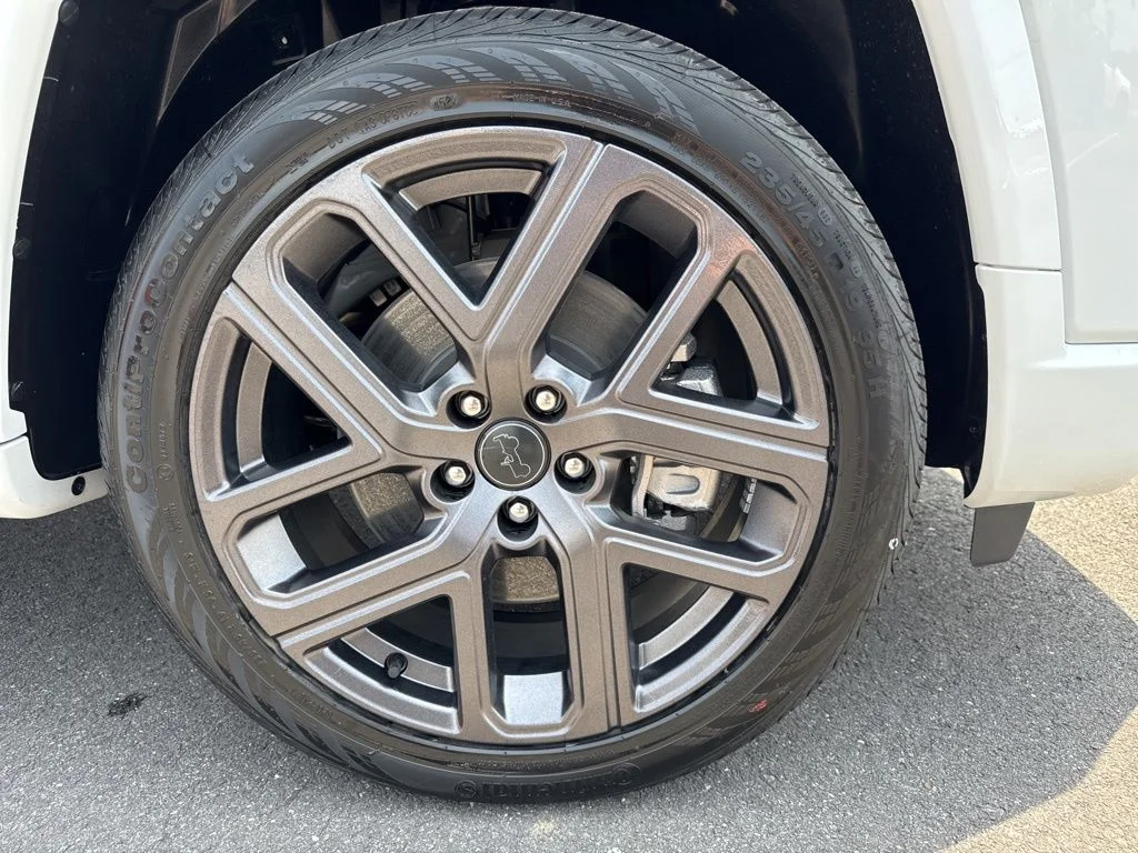 2025 Jeep Compass Limited - Photo 11