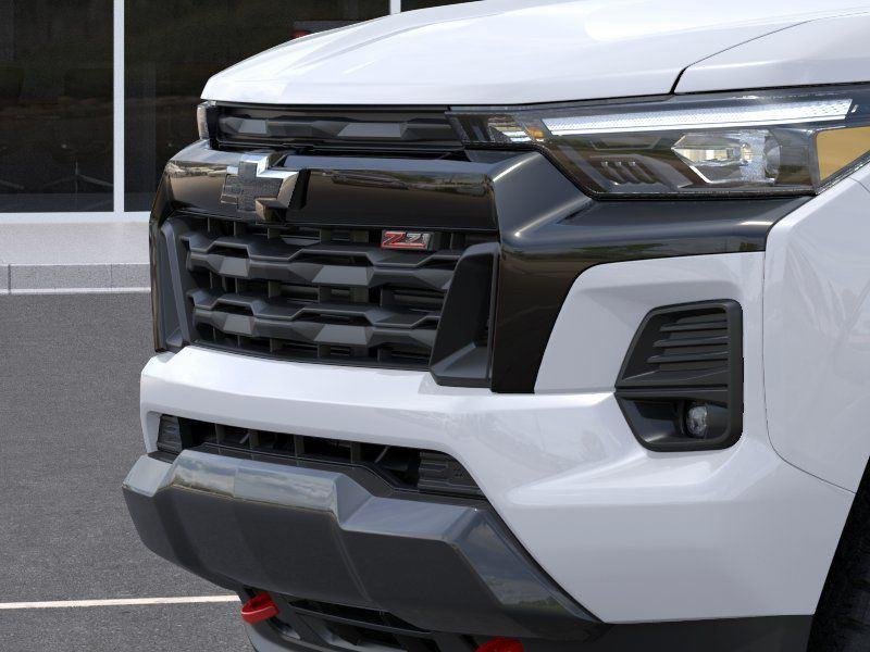 Used 2026 Summit White Chevrolet Z71 image 13