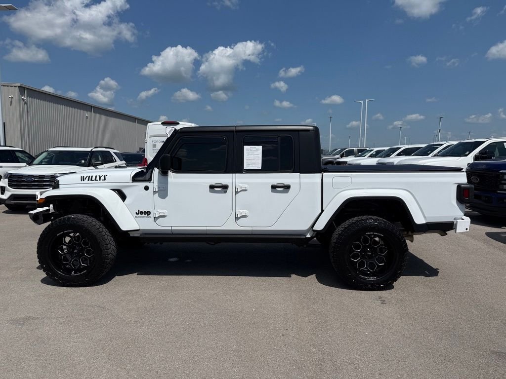 Used 2023 Bright White Clearcoat Jeep Willys image 40