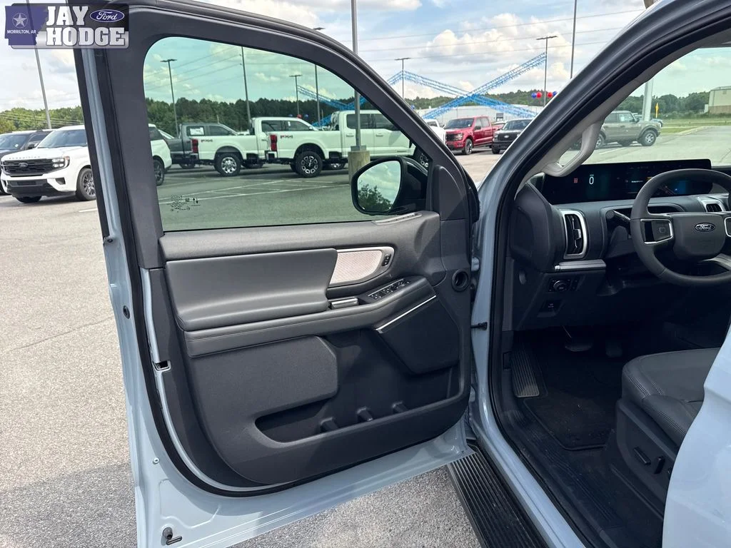New 2026 Glacier Gray Metallic Tri-Coat Ford Active image 22