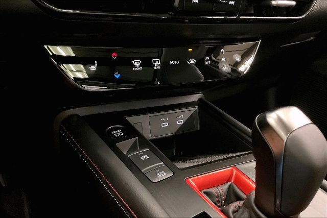 New 2026 Canyon Bronze Nissan SR image 26