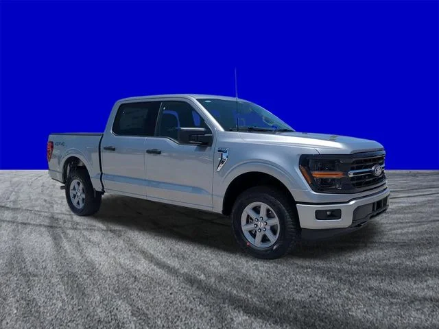 New 2026 Iconic Silver Metallic Ford XLT image 2