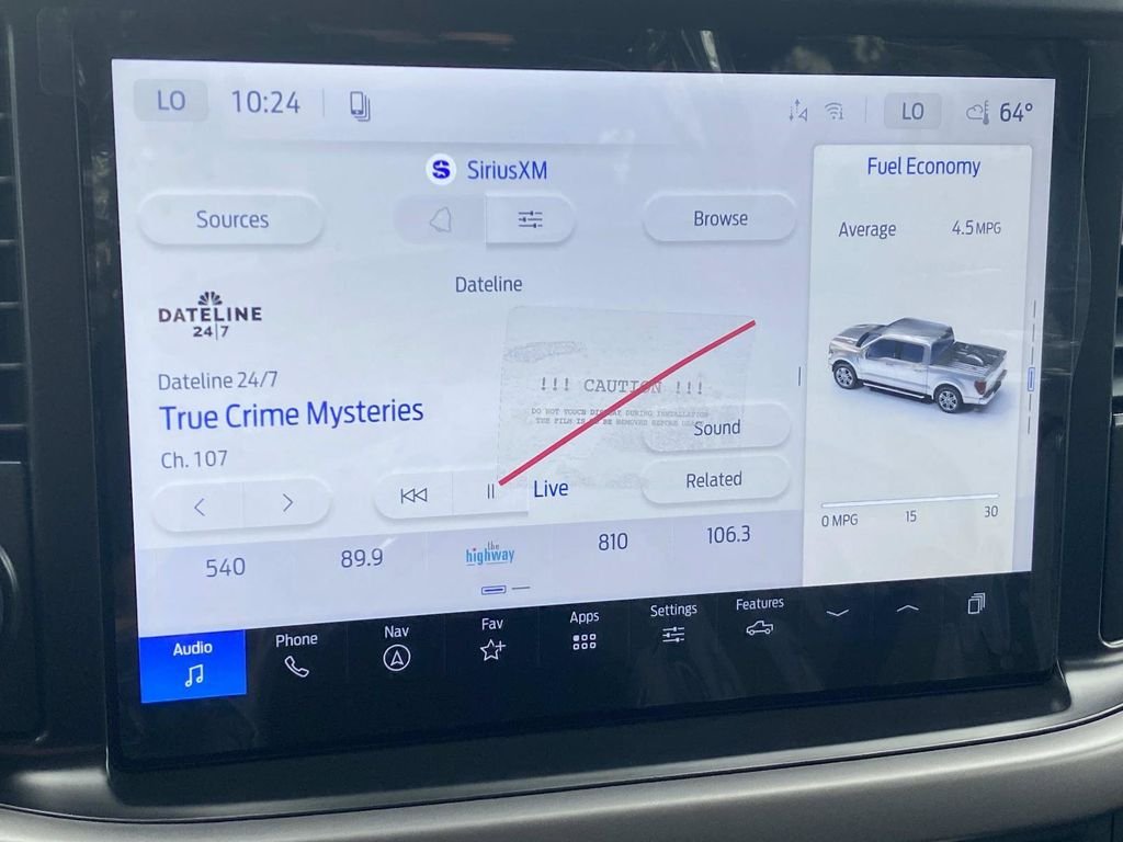 New 2026 Oxford White Ford XLT image 13