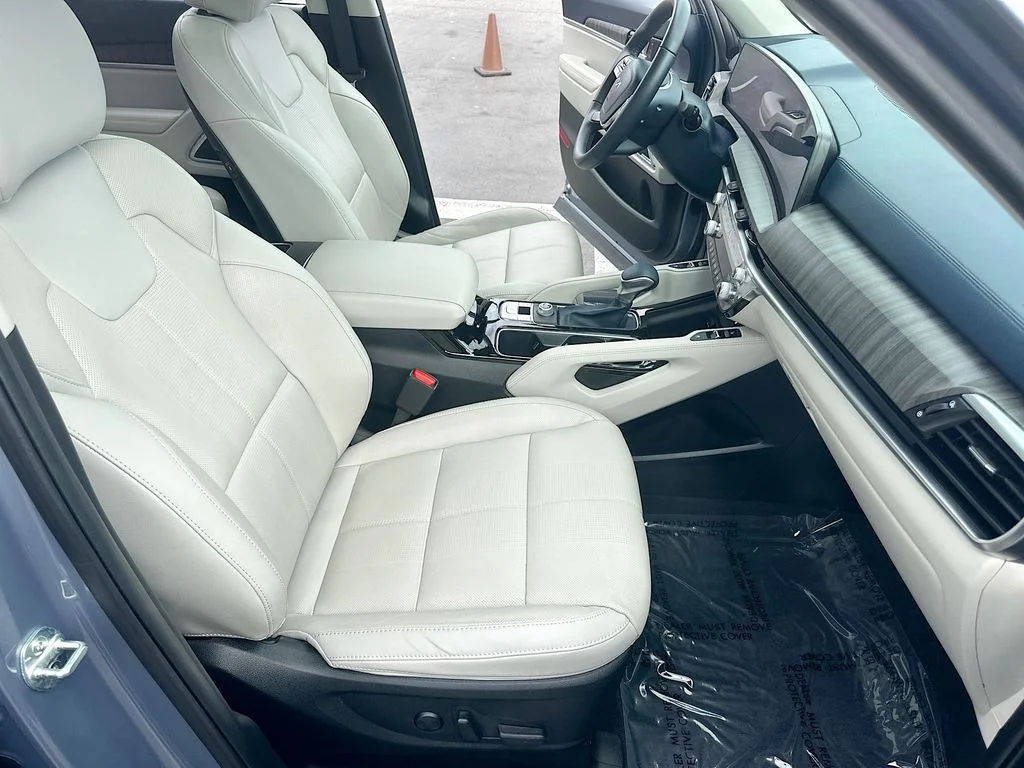 Certified Used 2024 Silver Kia SX image 25