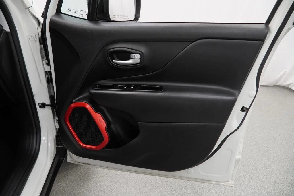 Used 2023 White Jeep Trailhawk image 45