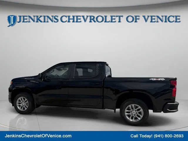 Used 2023 BLACK Chevrolet RST image 8