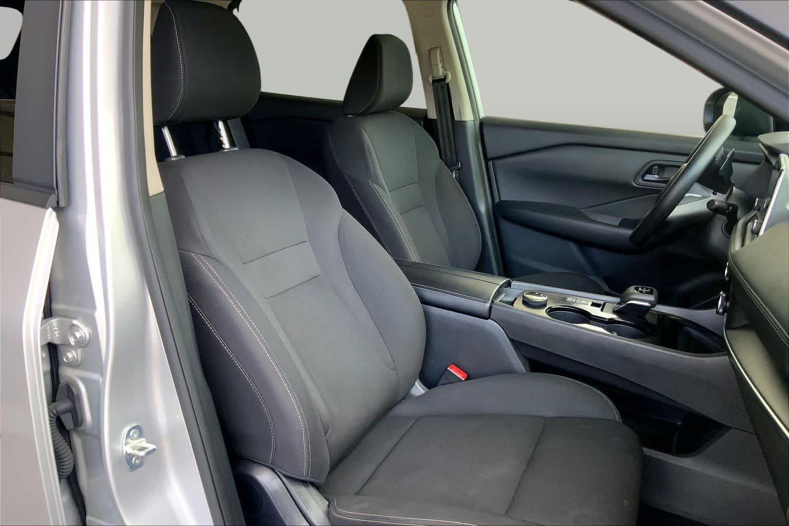 Used 2024 Brilliant Silver Metallic Nissan S image 9