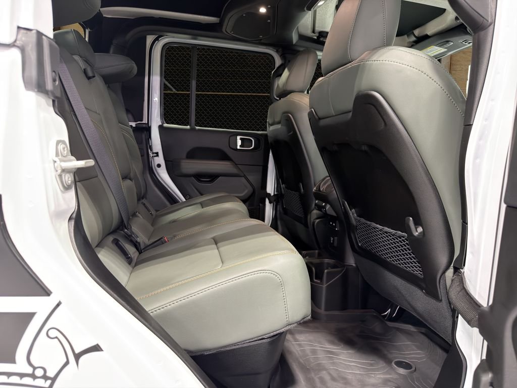 Used 2024 Bright White Clearcoat Jeep Mojave X image 18