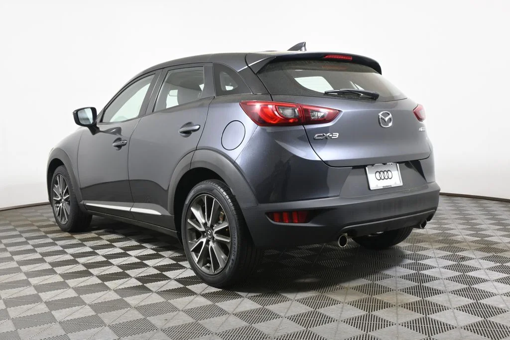 Used 2017 Gray Mazda Grand Touring image 5