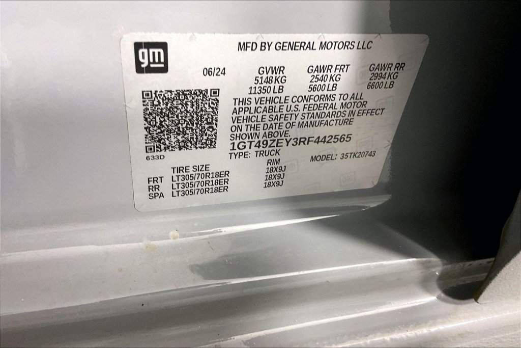 Certified Used 2024 Gray GMC AT4X image 5