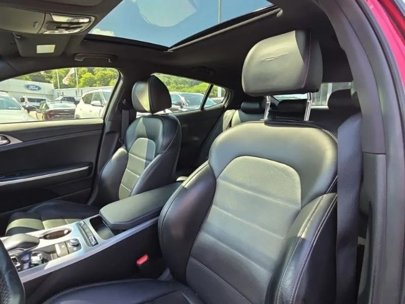 Used 2018 Red Kia GT2 image 10