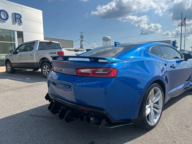 Used 2017 Hyper Blue Metallic Chevrolet SS image 15