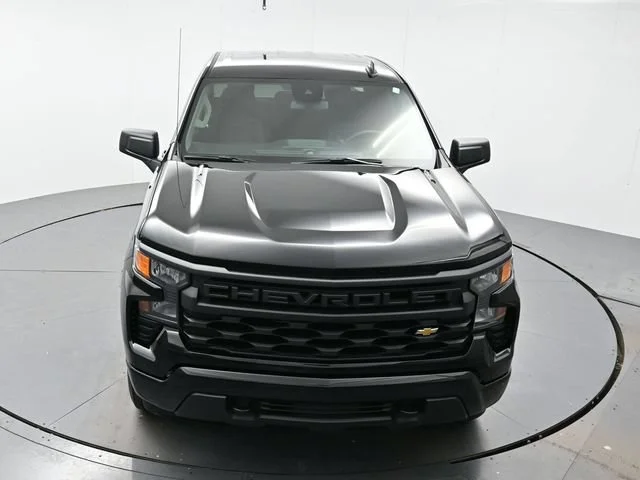 Used 2026 Black Chevrolet Custom image 30