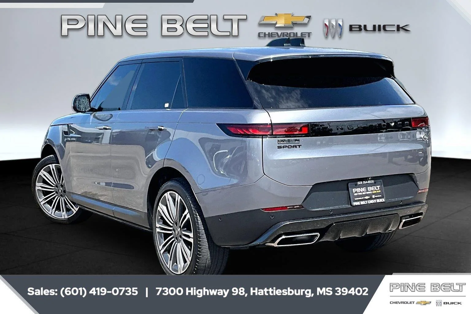 Used 2023 Eiger Grey Metallic Land Rover SE image 2