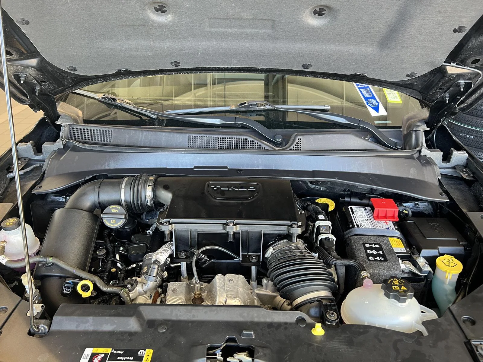 Used 2023 Bk Jeep Latitude image 12