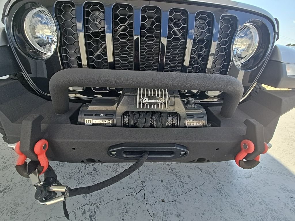 Used 2021 Silver Jeep Willys image 5