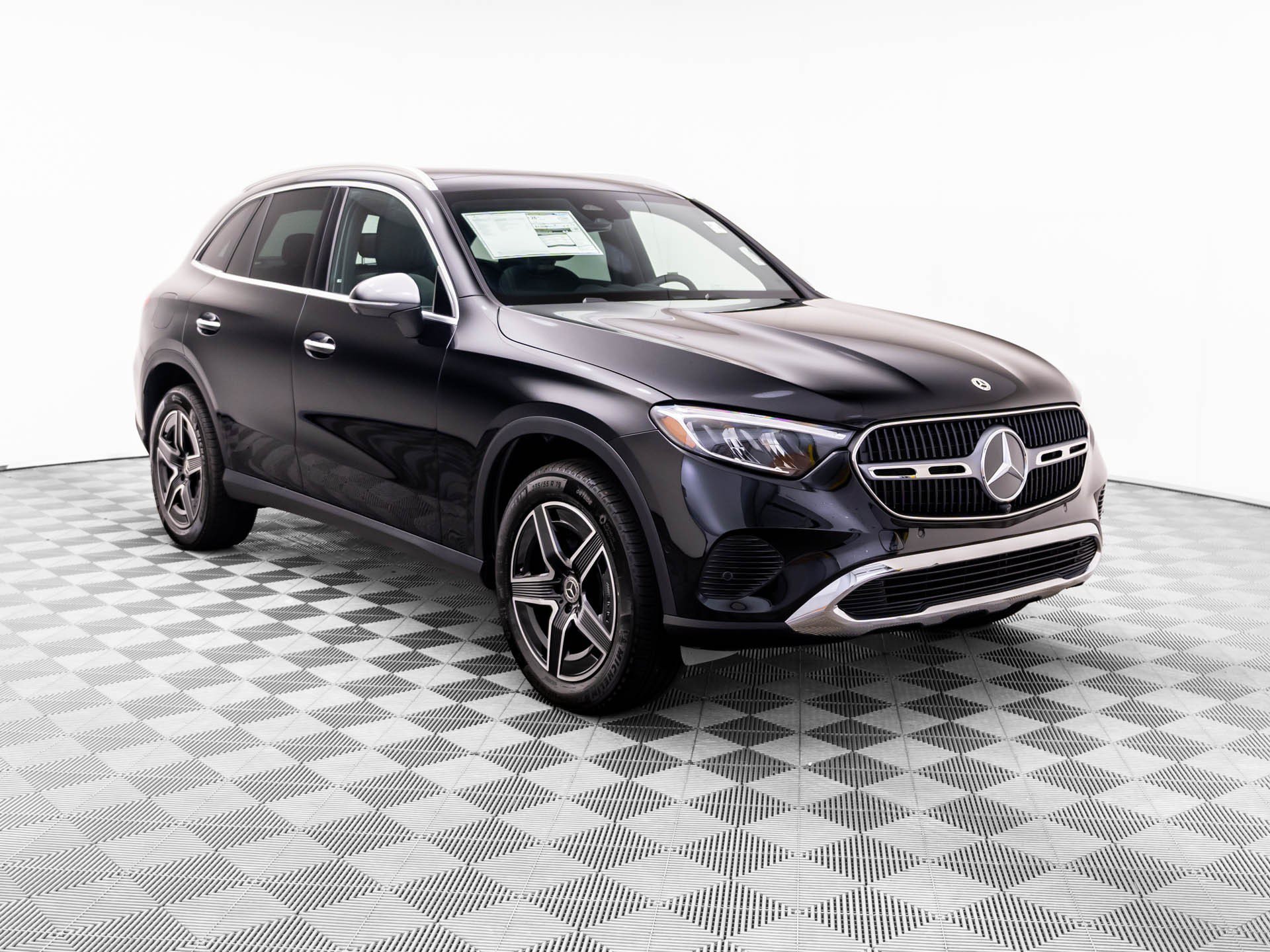 New 2027 Black Mercedes-Benz GLC 300 image 47