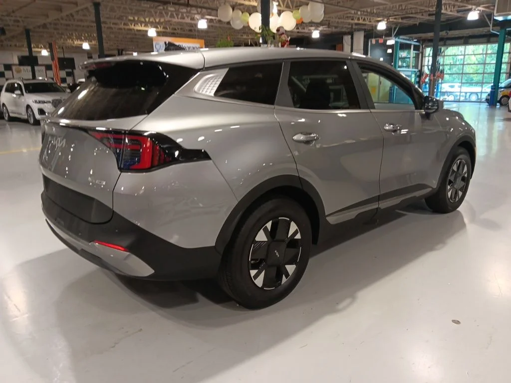 Used 2026 Steel Gray Kia LX image 10
