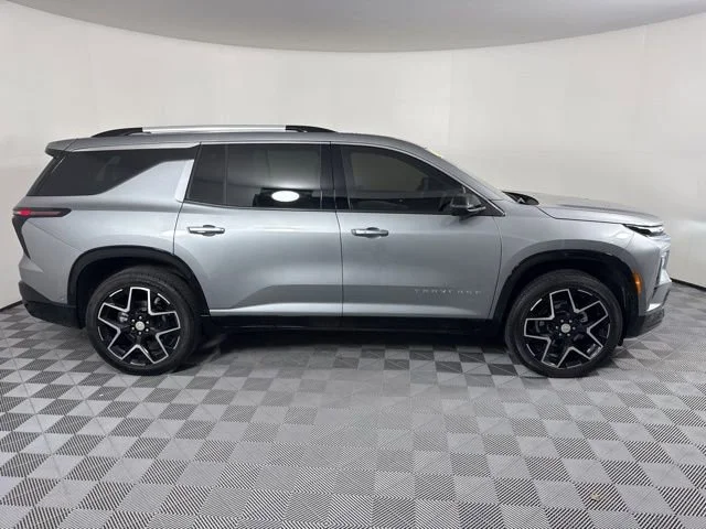 Used 2025 Sterling Gray Metallic Chevrolet High Country image 2