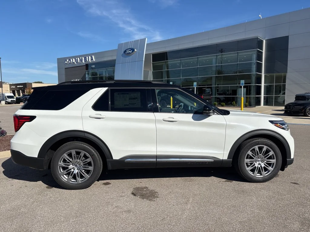 New 2026 White Ford Platinum image 14