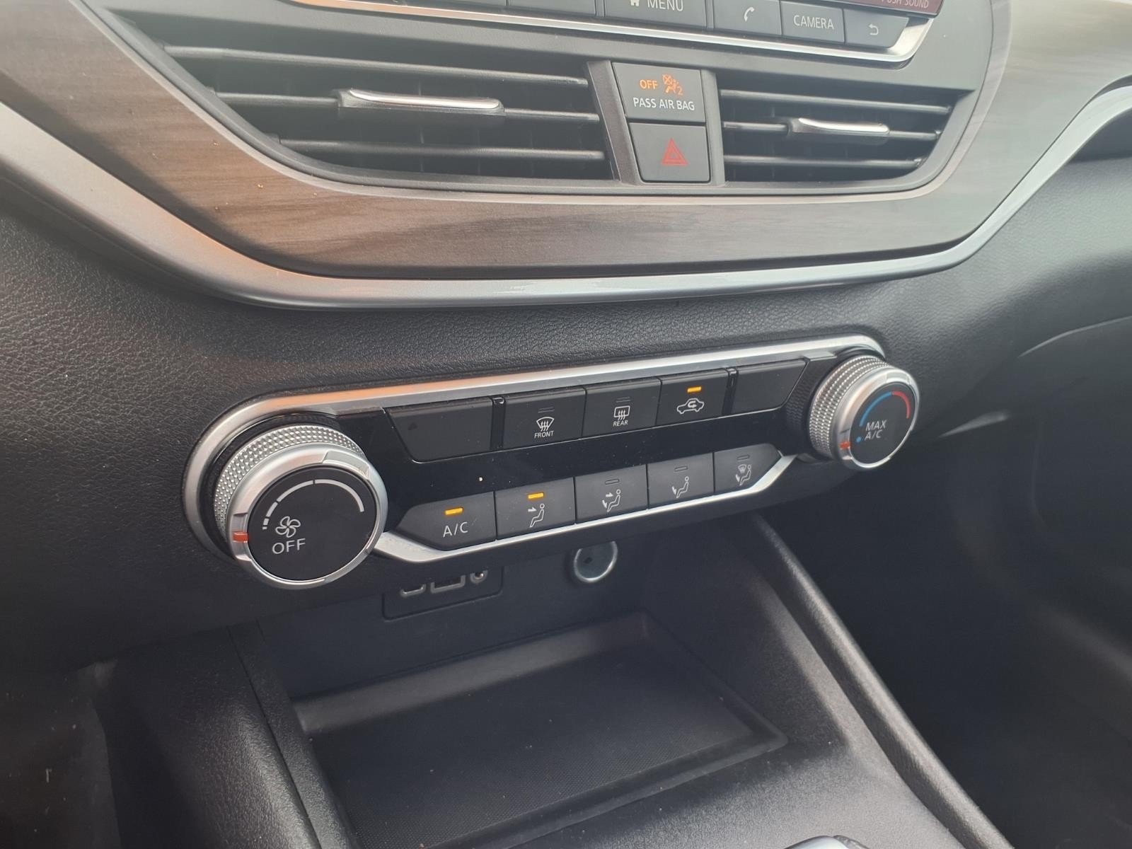 2025 Nissan Altima photo 23 of 25