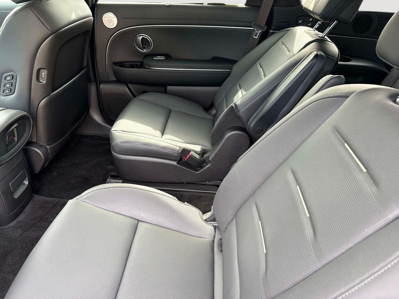 New 2026 Ecotronic Gray Pearl Hyundai Calligraphy AWD image 43