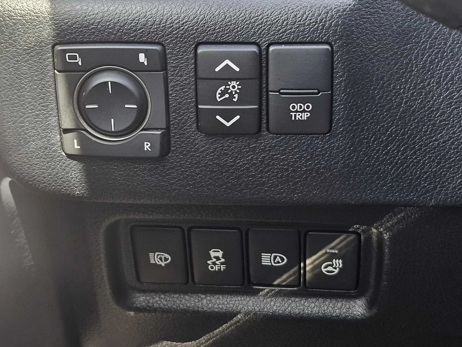 Certified Used 2021 STARFIRE PEARL Lexus Premium image 16