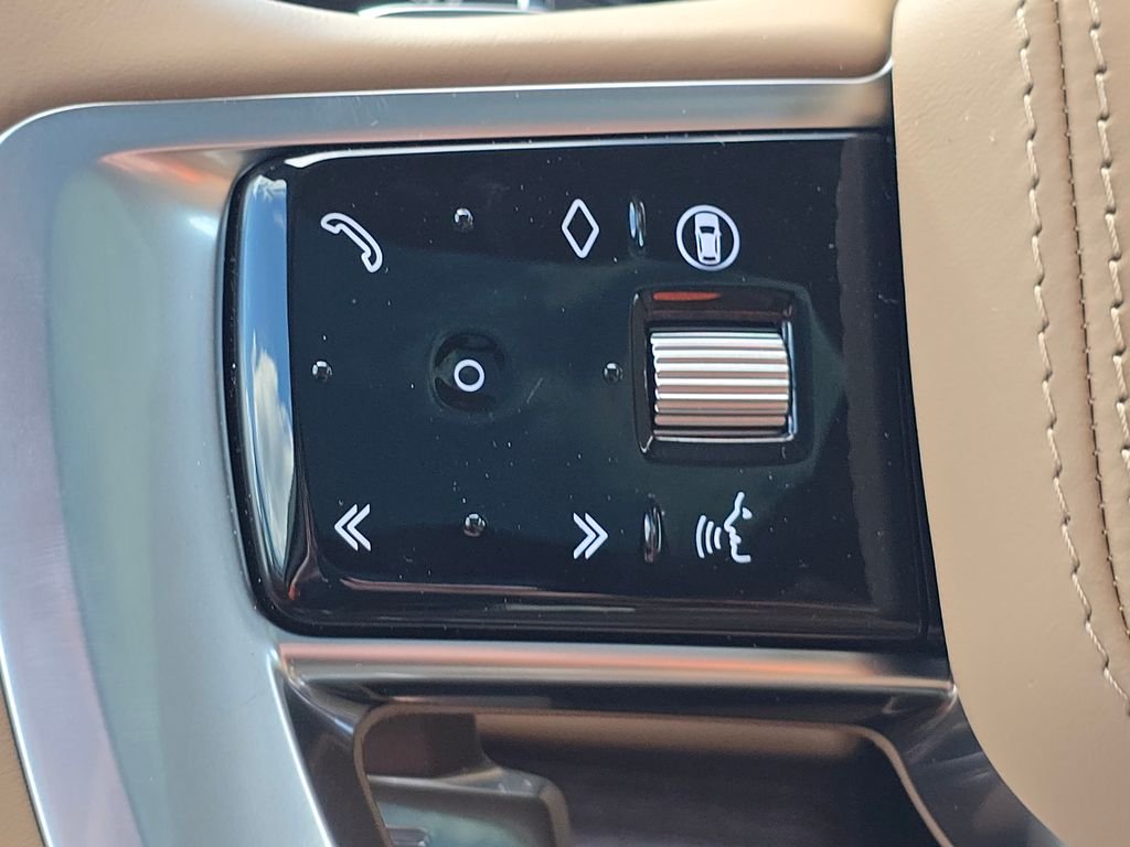 New 2026  Land Rover SE image 27