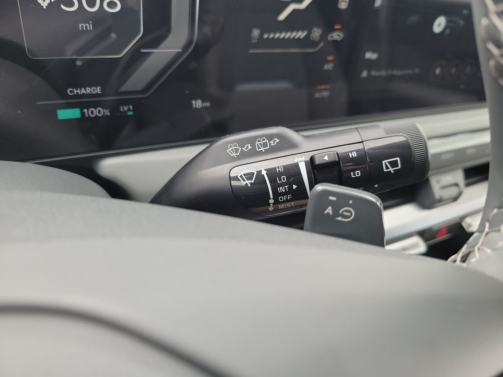 New 2027 Interstellar Gray Kia Wind image 29