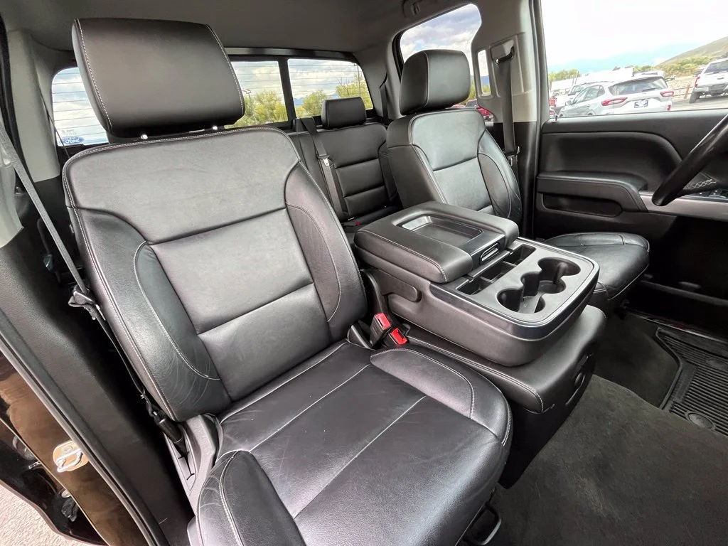 Used 2018 Black Chevrolet LT image 20