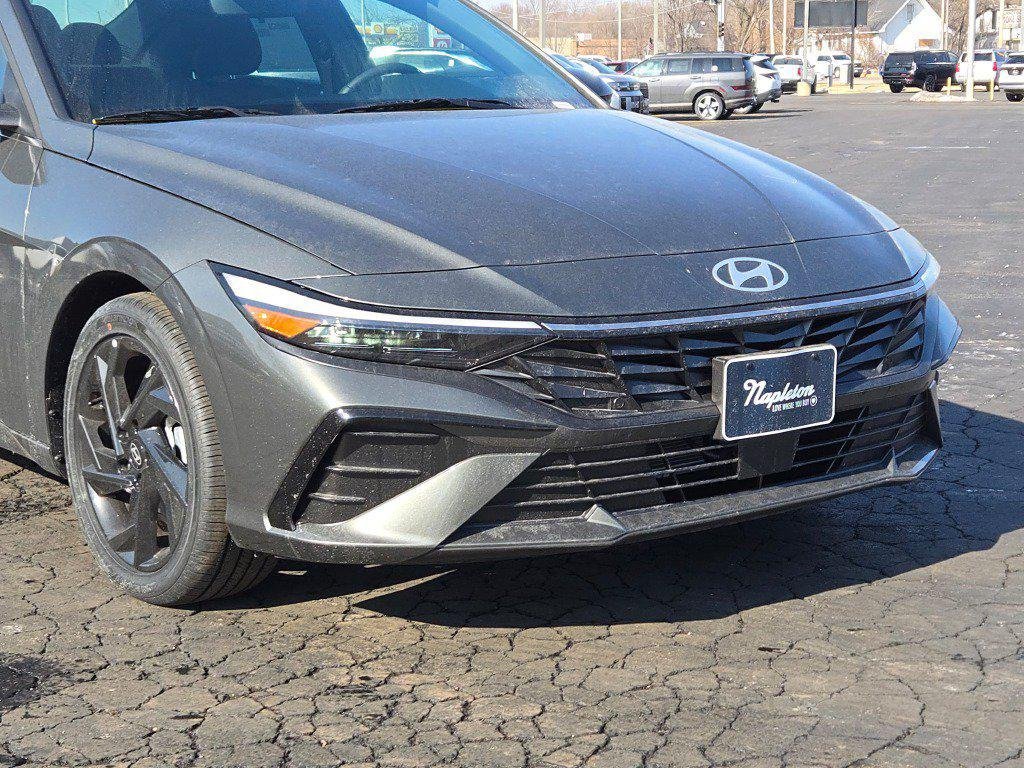 New 2026 Gray Hyundai SEL Sport image 2