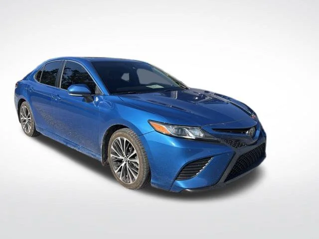 Used 2019 Blue Toyota SE image 3