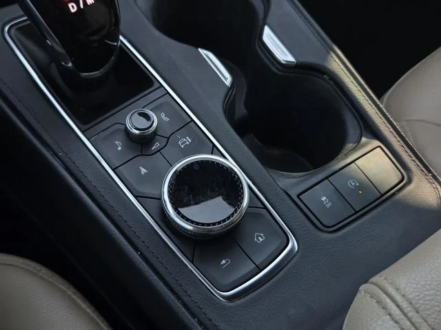 Used 2024 Silver Cadillac Luxury image 21