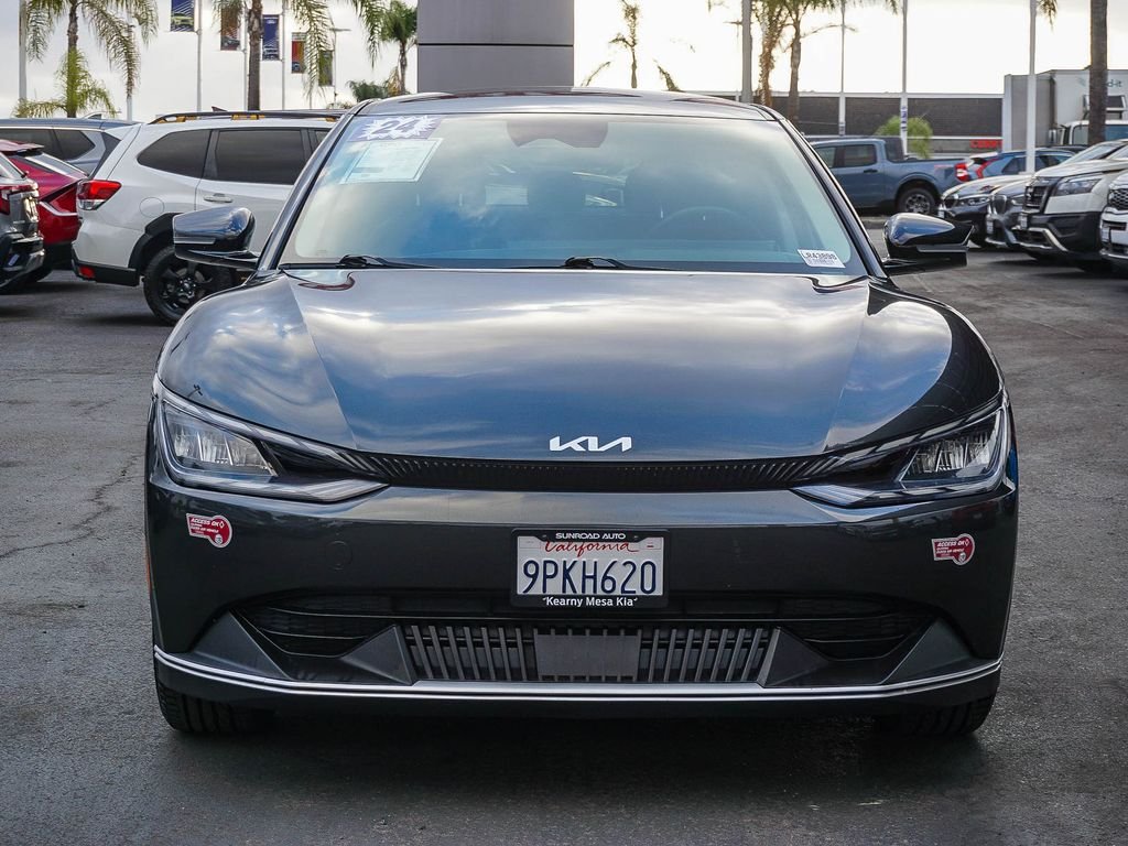 Used 2024 Gray Kia Light image 2