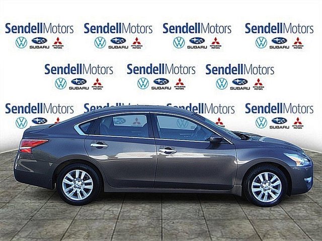 Used 2013 Nissan Altima Sedan S with VIN 1N4AL3AP4DN566041 for sale in Greensburg, PA