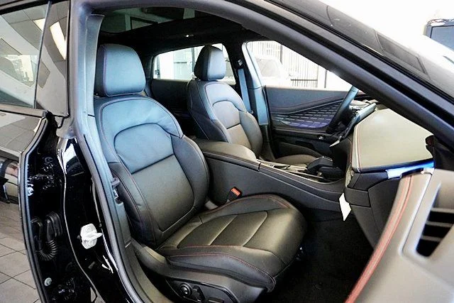 New 2026 Diamond Black Crystal Pearlcoat Dodge Scat Pack Plus image 15