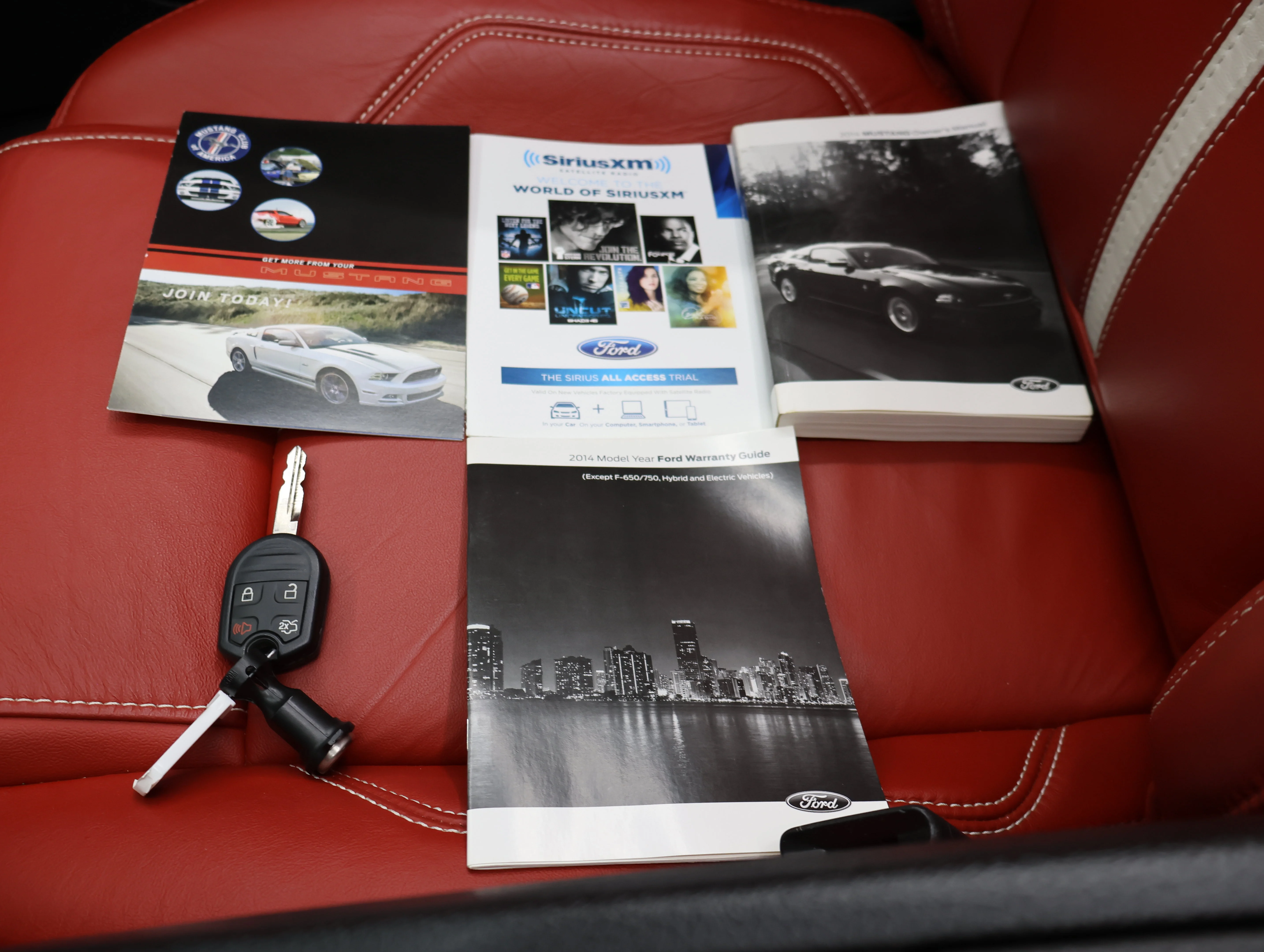 Used 2014 Sterling Gray Metallic Ford GT Premium image 45