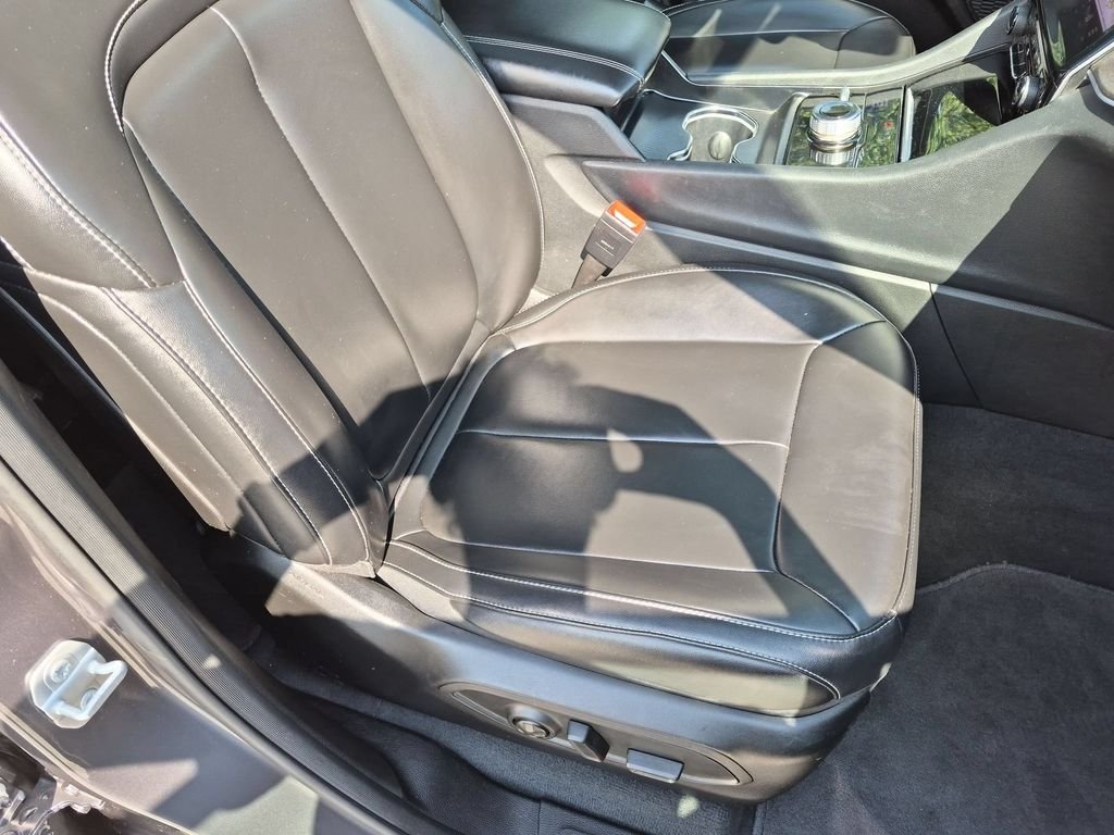 Used 2025 Gray Jeep Limited image 29