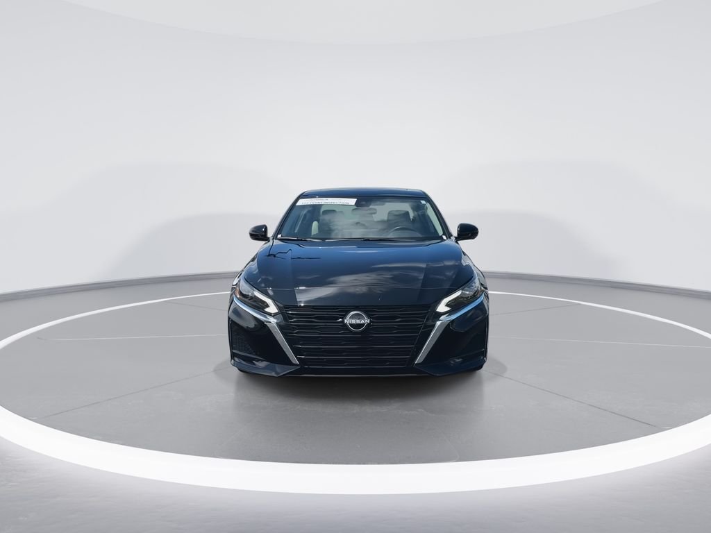 Used 2024 Black Nissan 2.5 SL image 3