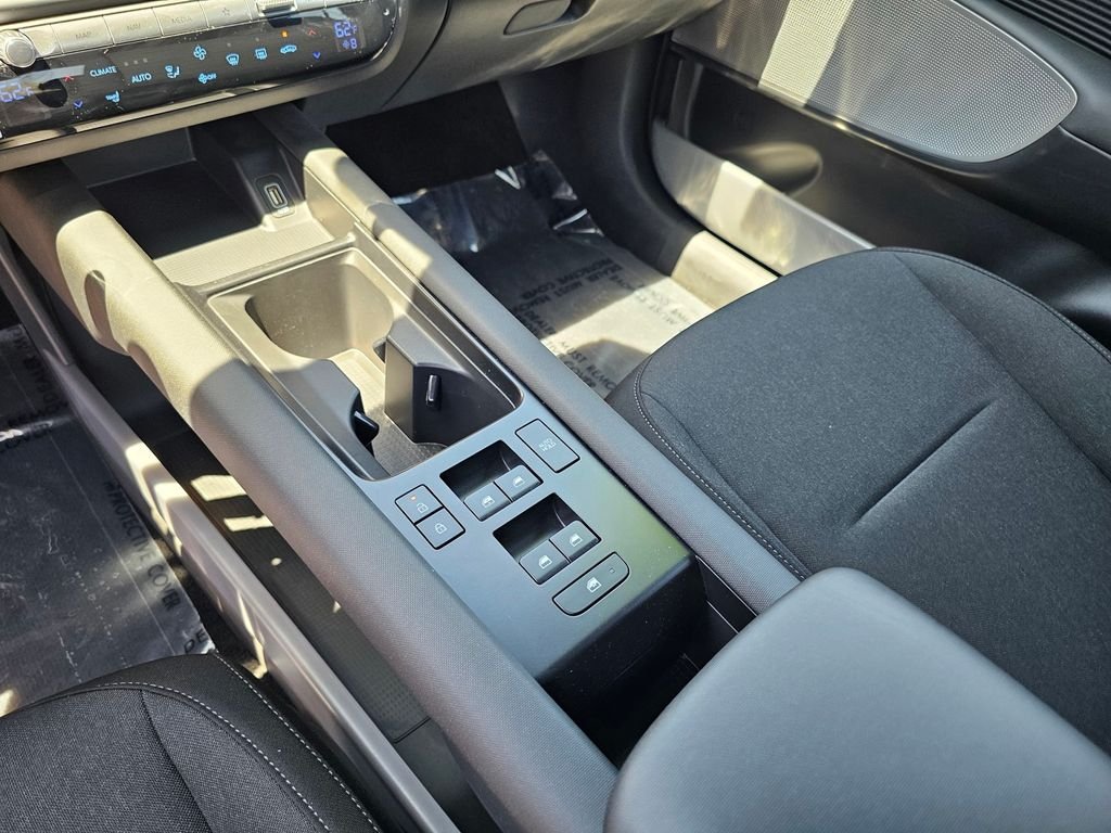 2024 Hyundai IONIQ 6 SE - Photo 29