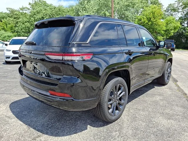 New 2026 Black Jeep Limited Reserve image 7