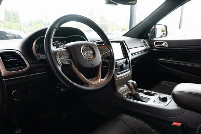 Used 2017 Red Jeep Limited image 22