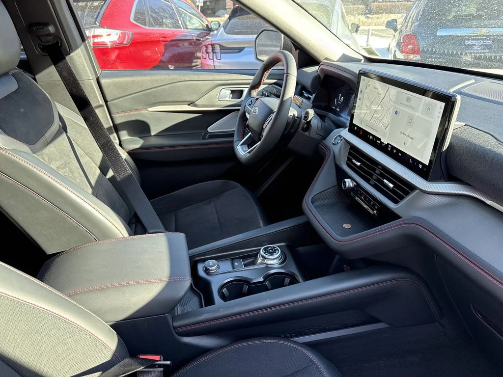 Used 2026 White Metallic Ford ST image 28