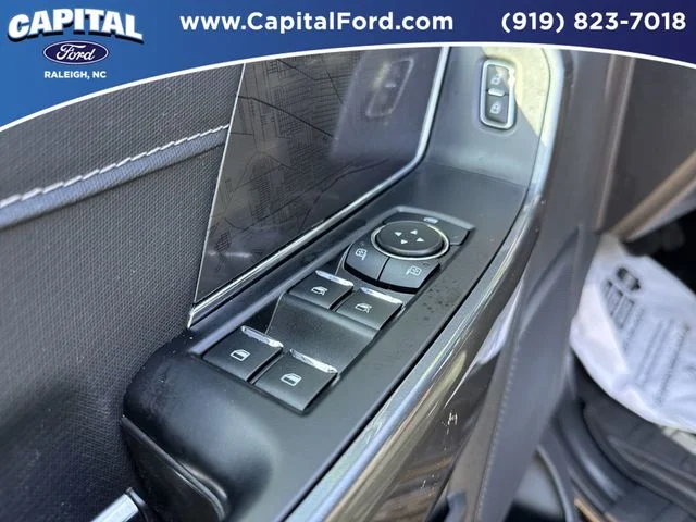 Used 2023 Black Ford XLT image 21