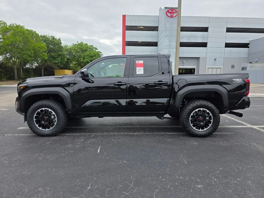 2026 Toyota Tacoma TRD Off Road - Photo 8