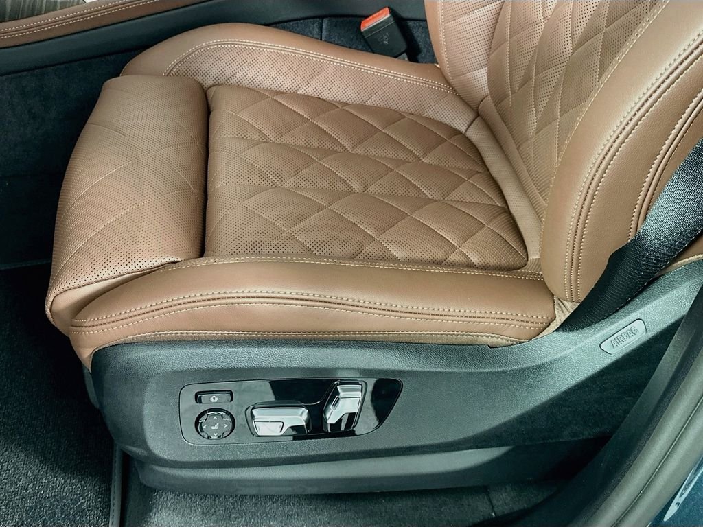 New 2027 Blue Ridge Mountain Metallic BMW xDrive40i image 21