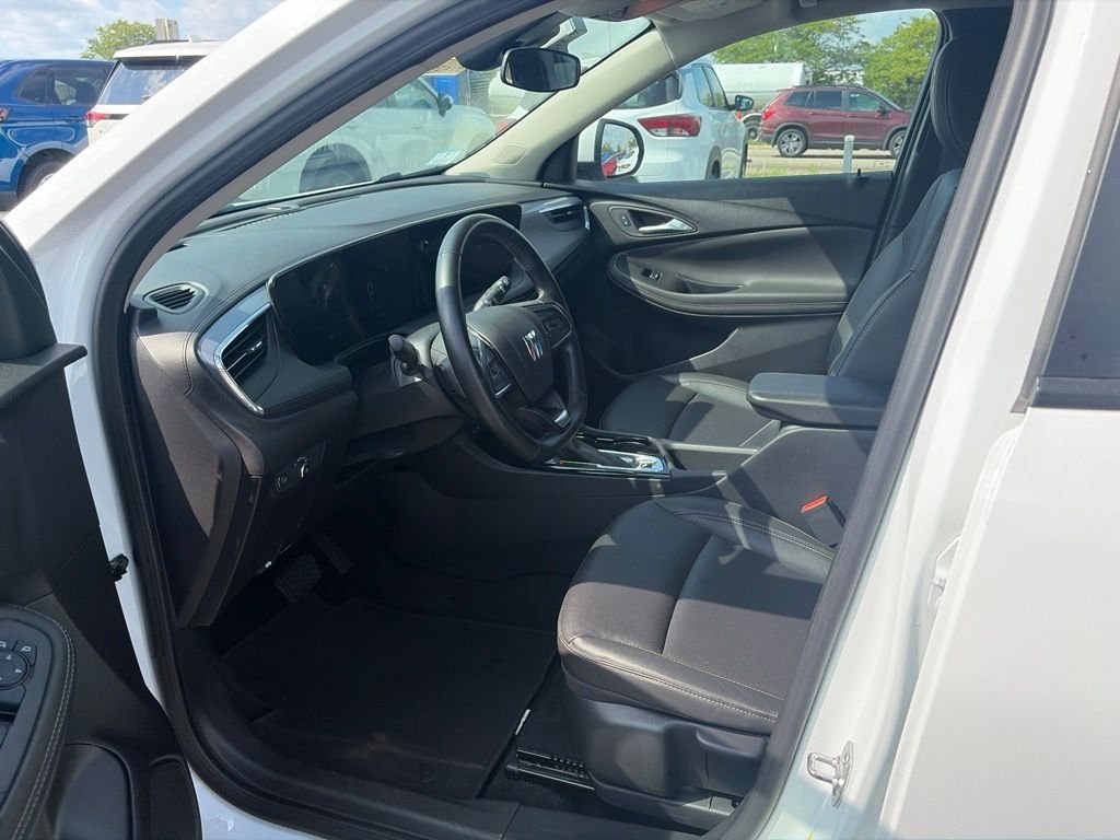 Used 2024 White Buick Sport Touring image 17
