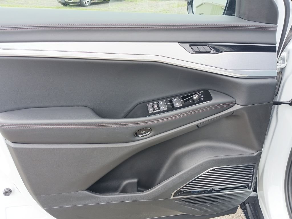 Used 2024 White Jeep Launch Edition image 24